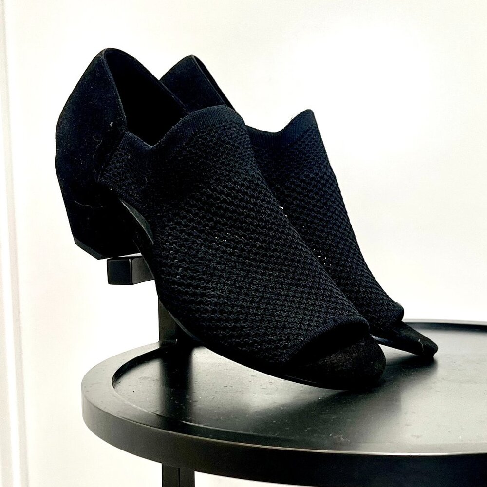 NWT Eileen Fisher - Open Toe "Wink" Mesh Pump Size 7.5 - Black